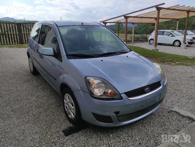 FORD FIESTA /// BENZIN / EURO 4 🇮🇹, снимка 4 - Автомобили и джипове - 48212404