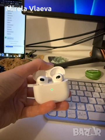 Безжични слушалки Apple Airpods 3, снимка 2 - Безжични слушалки - 53893482