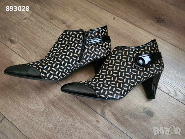 Естествена кожа с косъм дамски боти Franco Sarto 40-41 номер , снимка 5 - Дамски боти - 52349171