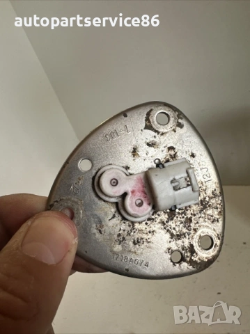 Сензор за нивото на горивото за Peugeot 4007 2.2 HDI (2009) 1718A074, снимка 3 - Части - 53647451