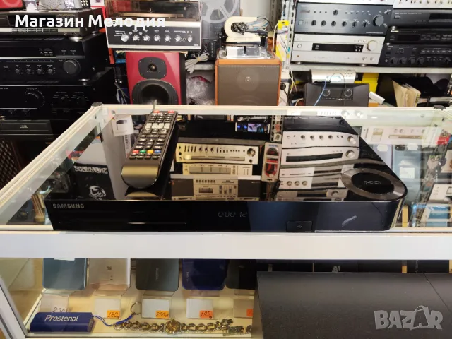 3D Blu-ray плейър Samsung BD-H8500M В перфектно техническо и много добро визуално състояние. Има дис, снимка 2 - Плейъри, домашно кино, прожектори - 50020506