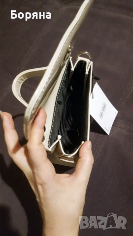 Local Heroes нова малка бяла чанта, снимка 4 - Чанти - 52238196