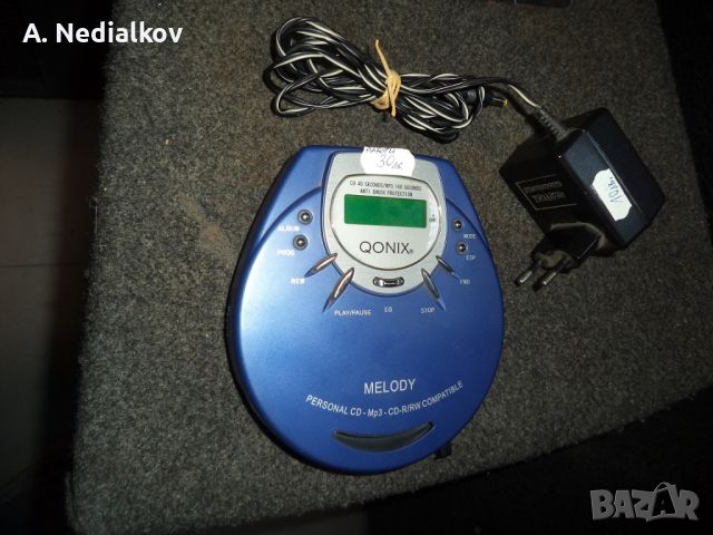 Qonix mini CD player, снимка 1 - MP3 и MP4 плеъри - 45351307