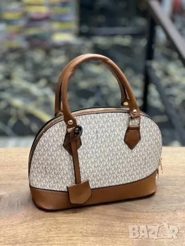 чанти michael kors , снимка 4 - Чанти - 48551439