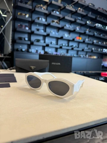 очила с черен обикновен калъф prada versace , снимка 6 - Слънчеви и диоптрични очила - 50595457