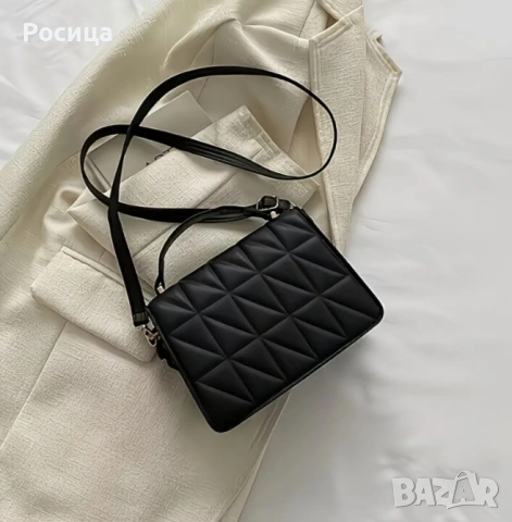 Черна дамска чантичка , снимка 5 - Чанти - 54181562
