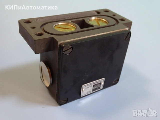 пистов изключвател EUCHNER GSBF2R16-502 C760 limit switch 250VAC, 10A, снимка 4 - Резервни части за машини - 54190917