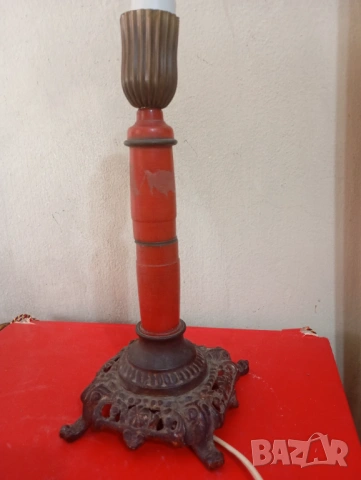 Винтидж настолна лампа 