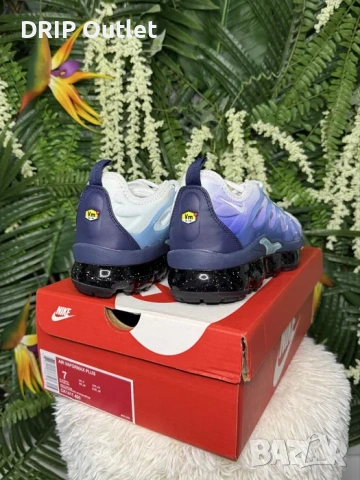 !НОВИ! Nike Air Vapormax Plus 'VM' | Blizzard | + КУТИЯ, снимка 6 - Маратонки - 54168019