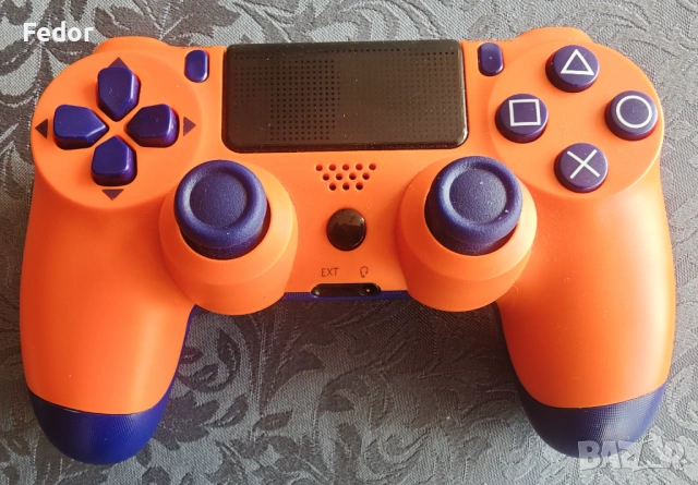 Джойстик контролер за PS4/PC жълт цвят