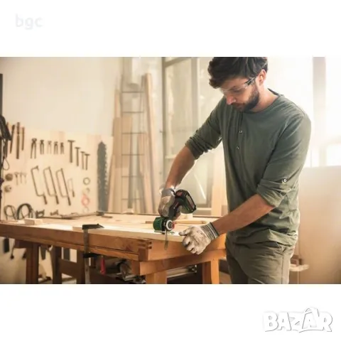 Електрически акумулаторен трион Bosch AdvancedCut 18, 18 V, 2.5 Ah, 65 мм 1600A00ZR8, снимка 2 - Други инструменти - 49628464