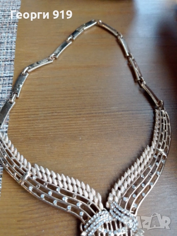 Дамско колие, снимка 4 - Колиета, медальони, синджири - 52989940
