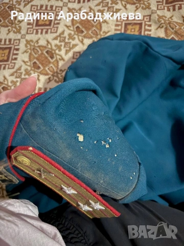 Пълен комплект парадна офицерска униформа БНА - Капитан / Артилерия + Юбилеен медал, снимка 7 - Антикварни и старинни предмети - 53802061