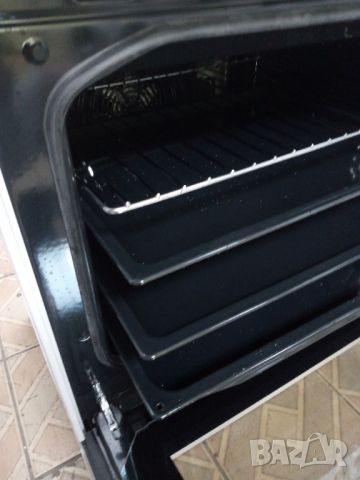 Като нова свободно стояща печка с керамичен плот Gorenje 60 см широка 2 години гаранция!, снимка 3 - Печки, фурни - 46196766