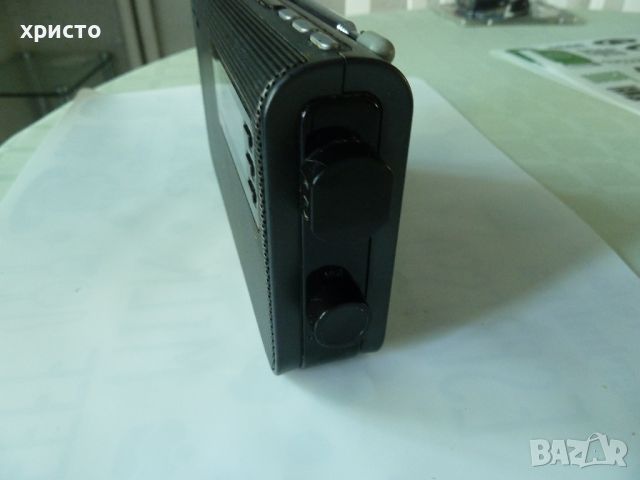 транзистор Sony XDR-S55DAB, снимка 3 - Радиокасетофони, транзистори - 46416102