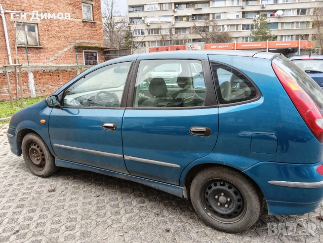 Nissan Almera Tino 2.2 Di, снимка 12 - Автомобили и джипове - 53039089