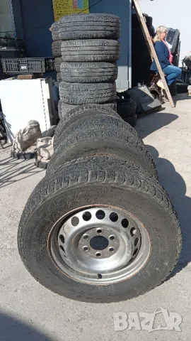 4 броя гуми комплект от бус Спринтер 235 65 16 C Дот 2020, снимка 1