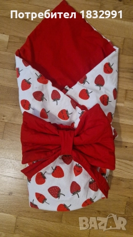 Порт за изписване на бебе с ягодки