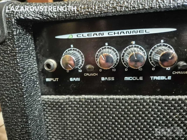 Усилвател за китара/бас BEHRINGER VT100FX, снимка 3 - Китари - 53898665