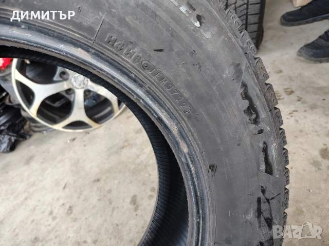 4бр.зимни гуми BRIDGESTONE 215 65 16 DOT22 цена за брой, снимка 8 - Гуми и джанти - 54045743