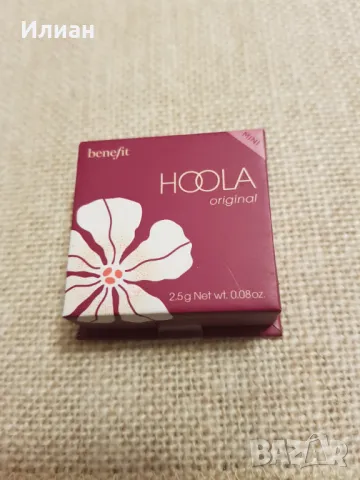 Руж  Hoola benefit  матов бронзант , снимка 1 - Козметика за лице - 49291053