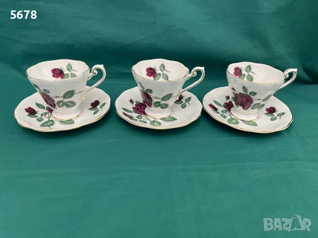 Порцеланов двоен сет с рози, снимка 2 - Сервизи - 53488348