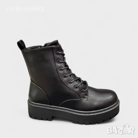 ПРОМОЦИЯ! -50% Дамски боти тип кубинки със здрава подметка с граифер модел: H016-1 black