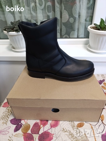 Мъжки боти от естествена кожа