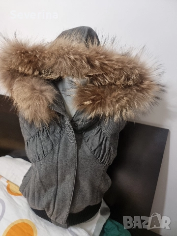 Оригинален, нов елек с естествен косъм лисица 