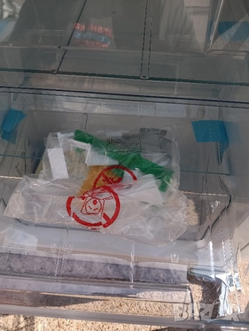 Чисто нов малък фризер за вграждане с 4 чекмеджета АЕГ Aeg с две години гаранция!, снимка 4 - Фризери - 51437391