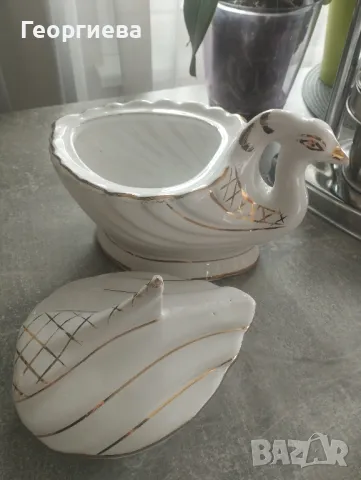 Продавам порцеланов лебед, снимка 4 - Декорация за дома - 50231446