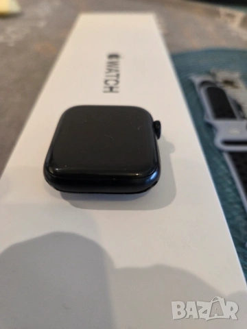 Apple Watch SE 2022,44mm, снимка 5 - Смарт часовници - 54014839