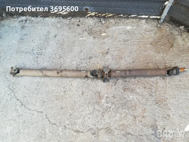 Кардан Toyota Hilux 2.5 TD D4D Тойота Хайлукс пикап задно предеване