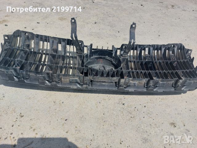 Решетка с емблема за Toyota  Land Cruiser 150 OEM 53114-60080, снимка 6 - Части - 45254013