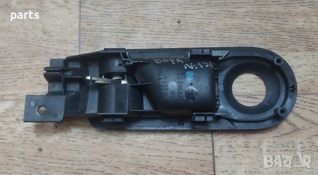 Дясна Вътрешна Дръжка VW Голф 4 N:192 - Бора - 1J0837114, снимка 4 - Части - 53377070