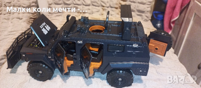 Метални коли - мащаб 1:18 - Част - 4 , снимка 7 - Колекции - 52675577