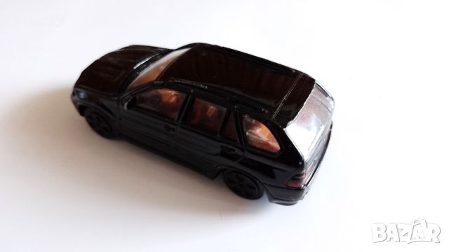 Bburago BMW X5 E53 Black SUV 1:43 , снимка 2 - Колекции - 45709494