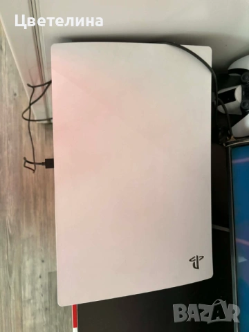 PS 5 с 2 джойстика 