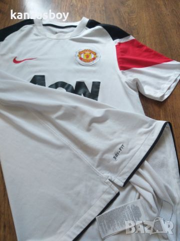 Nike 2010-12 Manchester United Away - ретро футболна тениска С, снимка 7 - Тениски - 46552943