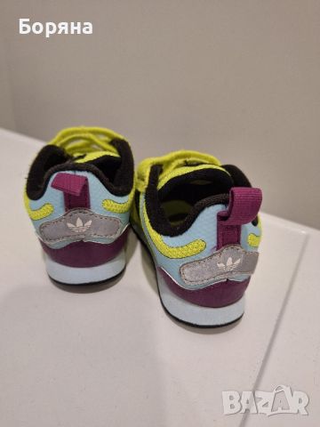 Маратонки Adidas, снимка 5 - Детски маратонки - 45703081
