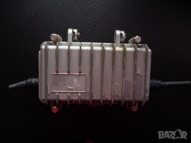 Усилвател за кабелна телевизия програми външен монтаж кутия херметическа водоустойчива електроника