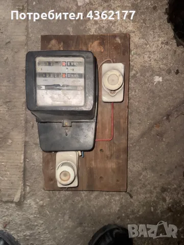 Табло с електромер и бушони