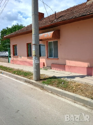 Продава,заменя къща в Д.Митрополия за жилище в Плевен 