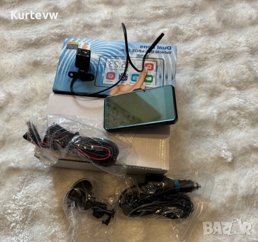 Видеорегистратор с предна и задна камера + 5.23” дисплей – нов