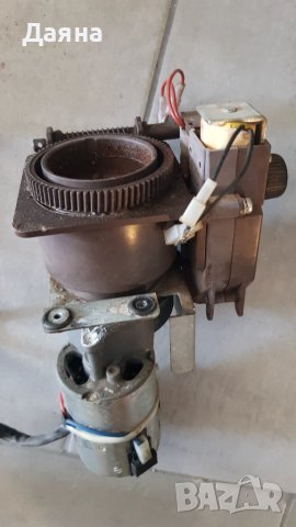 Мелачки с дозатор, снимка 3 - Кафемашини - 51384128