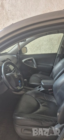 Toyota Rav 4, снимка 12 - Автомобили и джипове - 53992322