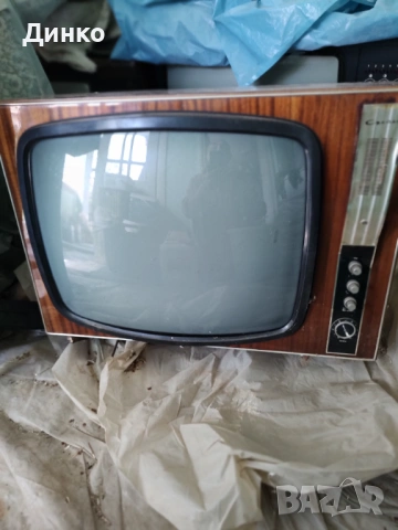 Продавам тези телевизори 