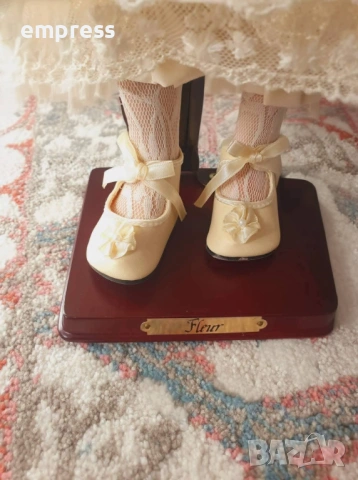 Порцеланова кукла Alberon - Fleur , снимка 11 - Колекции - 50408364