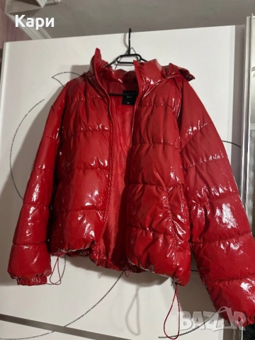 Дамско червено яке тип бомбър House