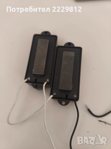 Оригинални Split-Coil Адаптери от Squier Precision Bass (YN7 Series), снимка 3 - Китари - 53810836